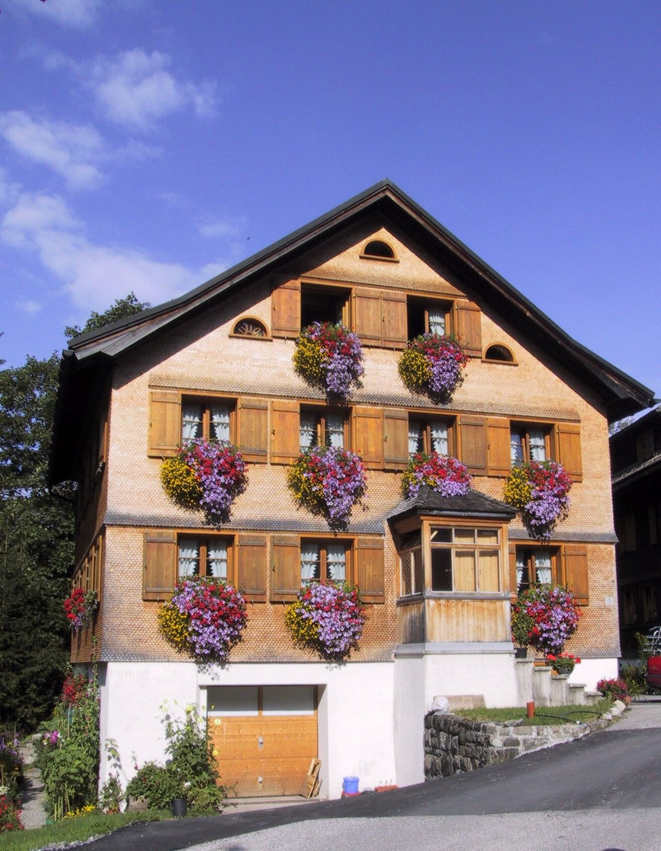 summer_1_Pfarrhof_Schröcken